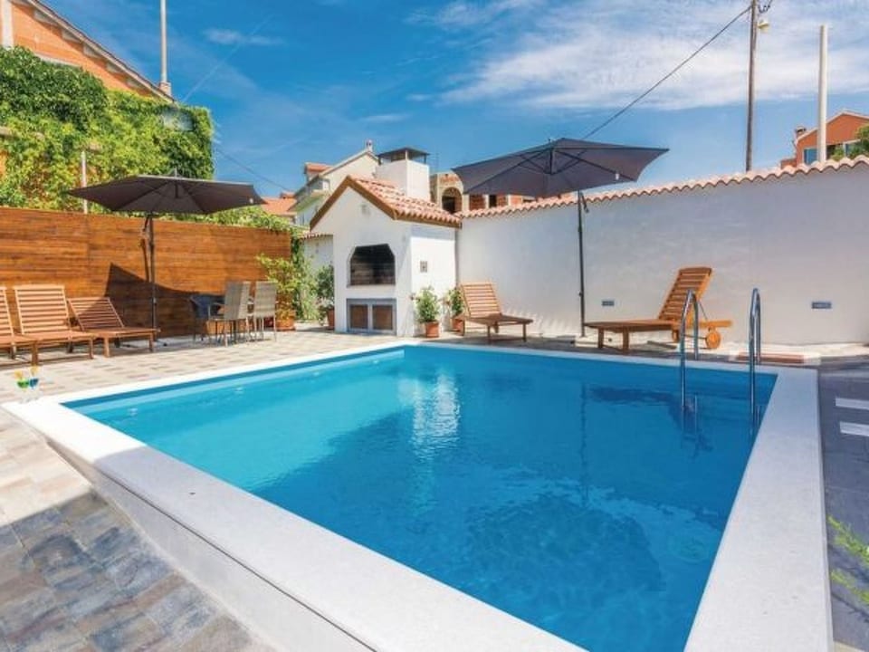 Holiday house Bianca with pool - Donje Raštane
