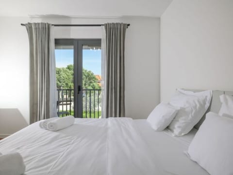 Villa Marta with heated pool and traditional taver