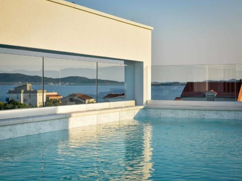 Pool Indoor