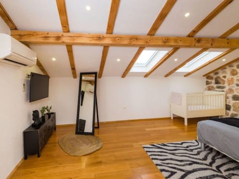 Villa Miandri with heated pool