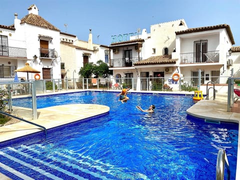 Pool Indoor