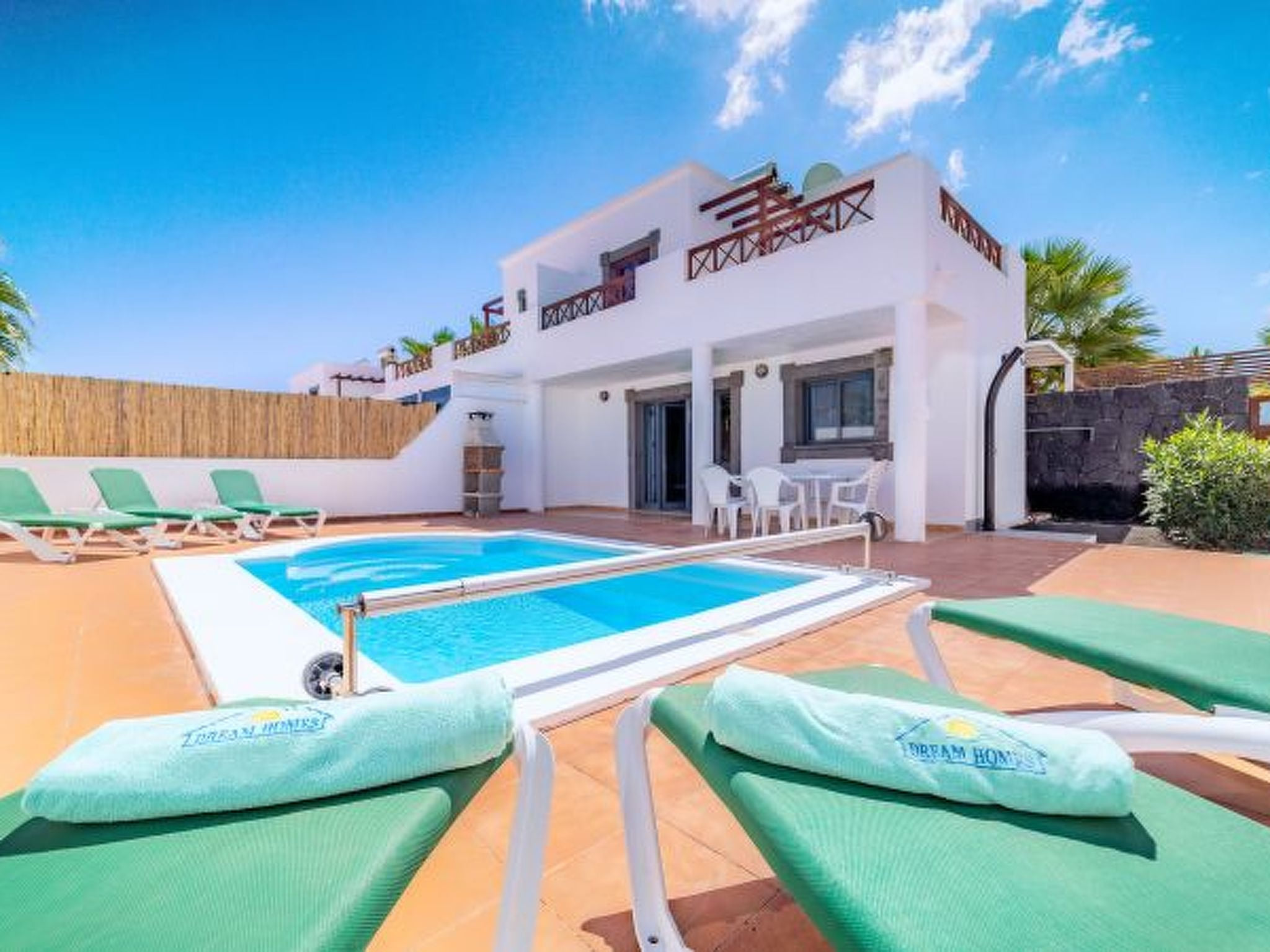 CASA LAGO, private villa in Playa Blanca