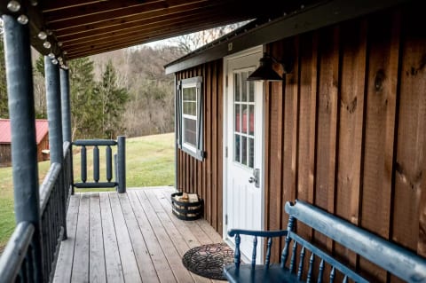 Coyote Run Cabin - A Tiny Off Grid Cabin