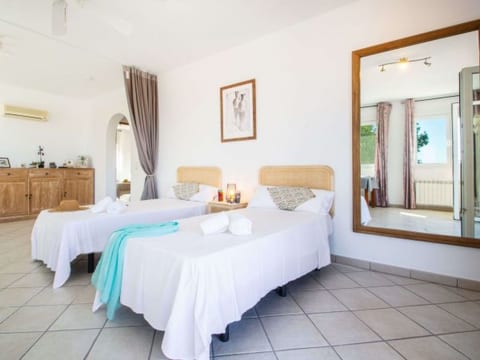 Villa Helios - PlusHolidays