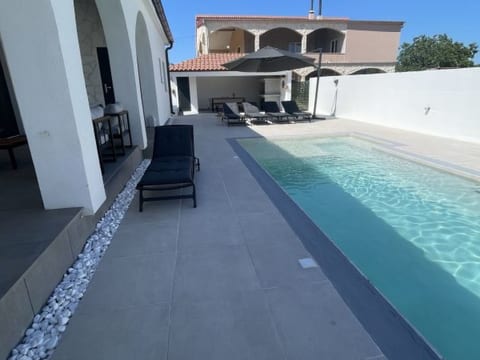 Holiday Home Olivarum with pool