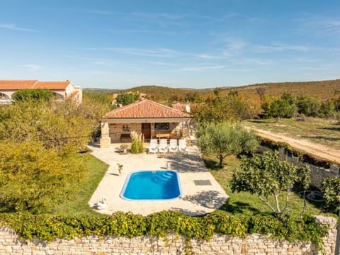 Villa Serena with pool