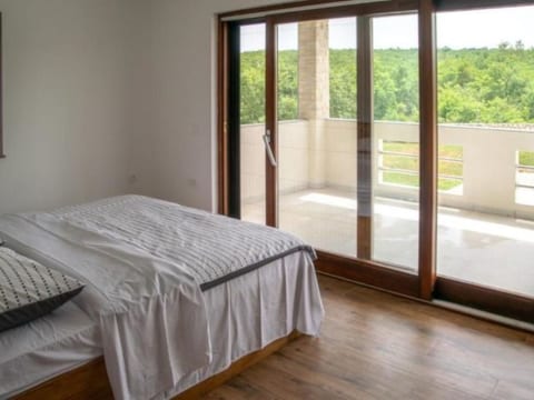 Zen Garden Villa with heated pool