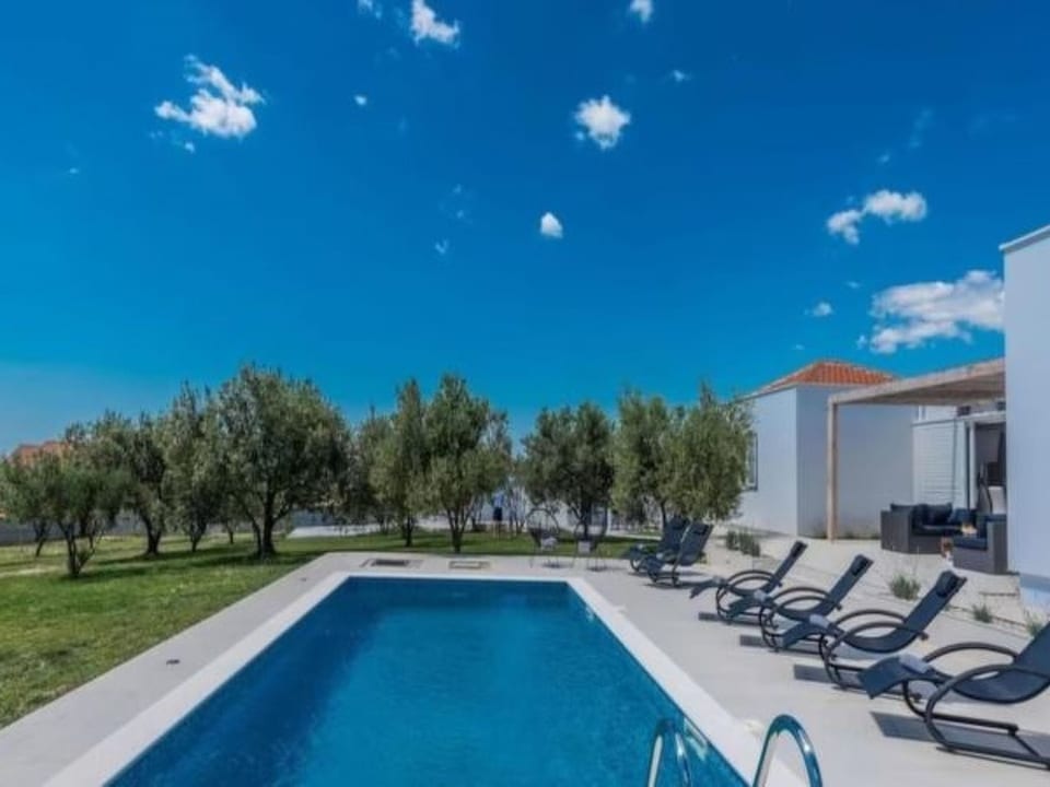 Villa di lusso Bright con piscina - Debeljak