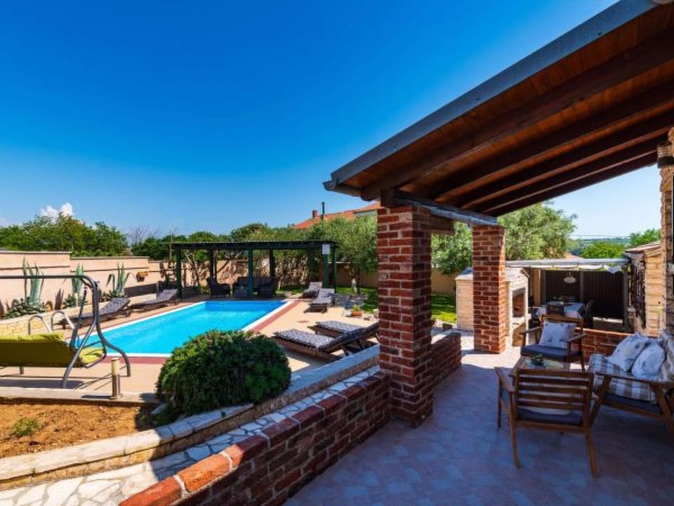 Stone villa Tea with pool - Posedarje
