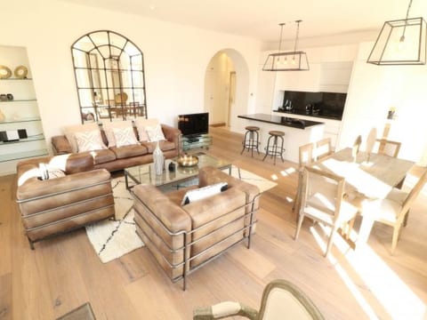 Beautiful 3 bedroom Carlton Canada 403