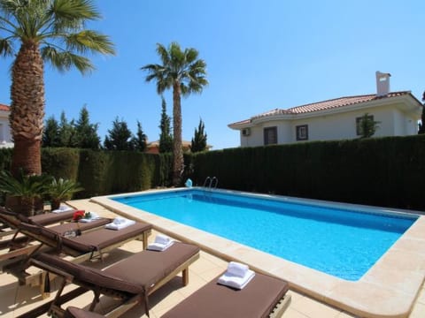 VILLA 25