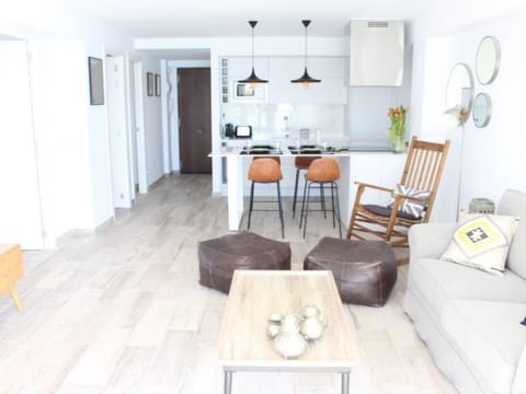 APARTAMENTO CABO AZUL