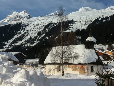 Casa Sogn Giacun Guyet Brigels, (Breil/Brigels).
