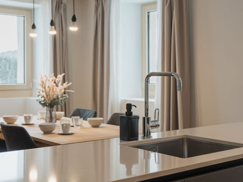 Alpine Apartments, (San Bernardino),