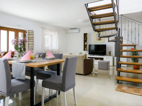 Villa ANGELA WITH PRIVATE POOL