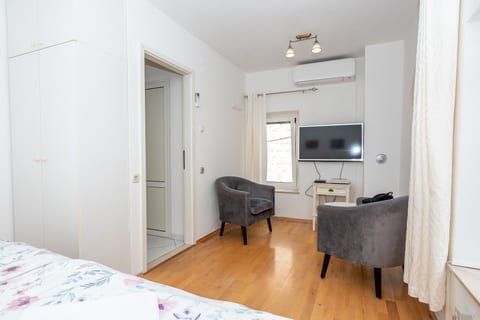 Apartments Old Town Retreat - Unit 378681-13