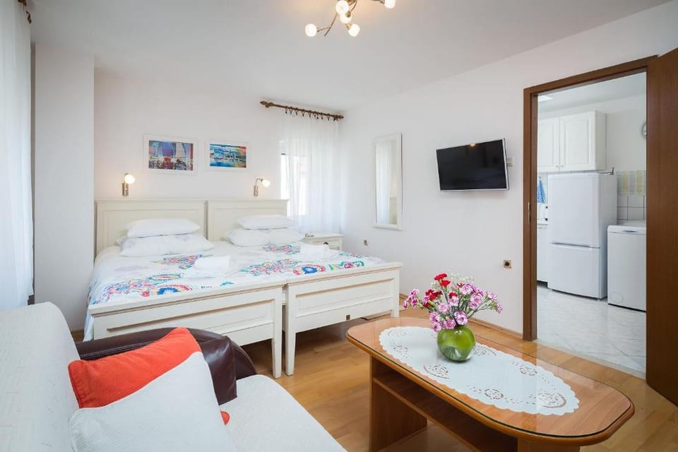 Apartments Old Town Retreat - Unit 378682-13