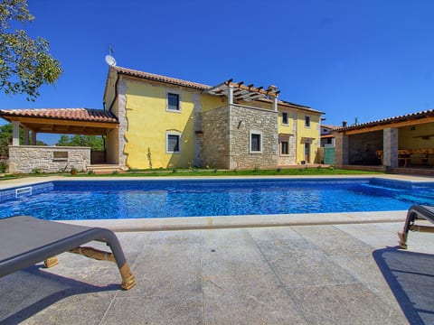 Villa Orbanici