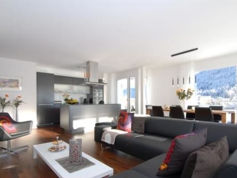 Am Sportweg 10 Appartement/Fewo, Dusche oder Bad, WC 5½-Zimmerwohnung
