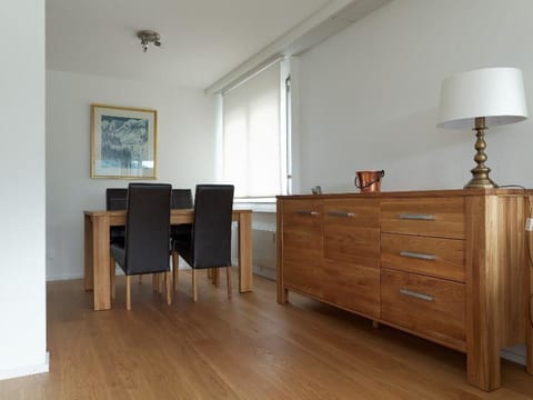 Friedberg 18 Appartement/Fewo, Dusche oder Bad, WC 3½-Zimmerwohnung
