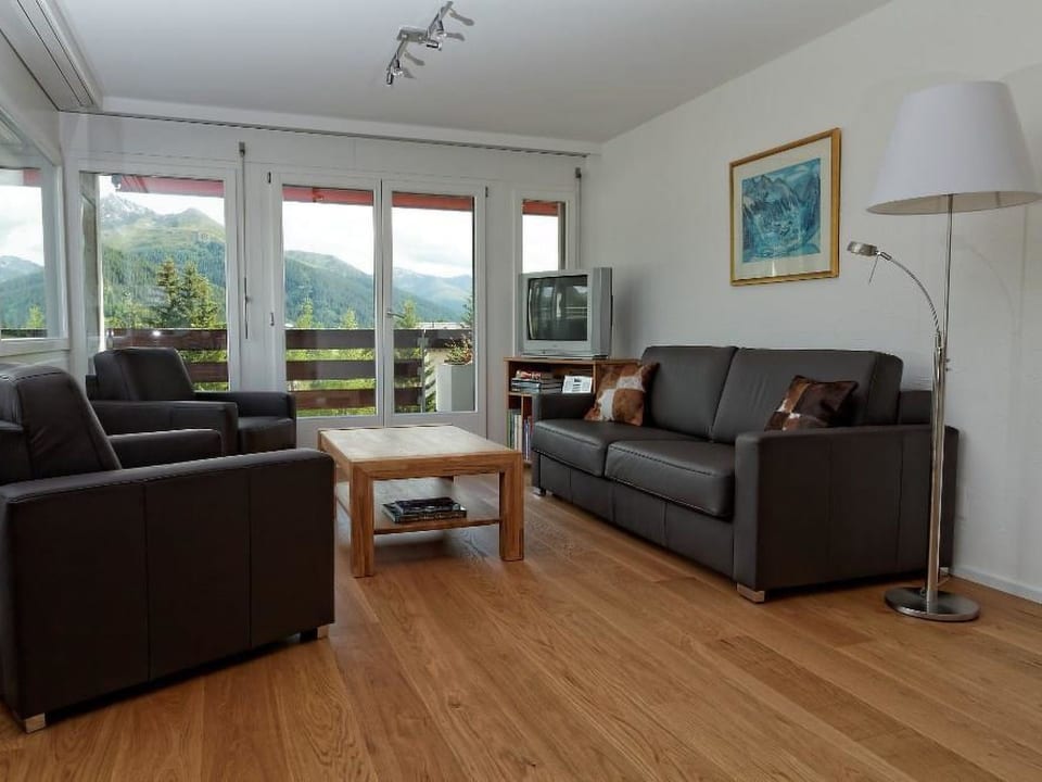 Friedberg 18 Appartement/Fewo, Dusche oder Bad, WC 3½-Zimmerwohnung - Davos
