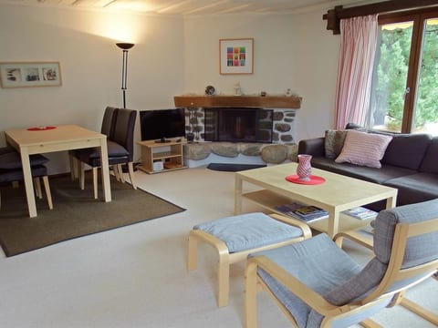 Hus Radaz EG Appartement/Fewo, Dusche oder Bad, WC 2½-Zimmerwohnung