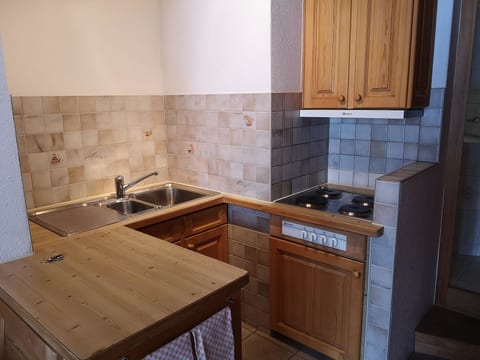 Bolgenstrasse 12 Appartement/Fewo, Dusche oder Bad, WC 1-Zimmerwohnung