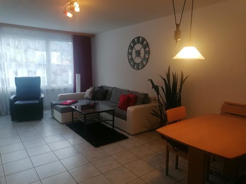 Talstrasse 22 App 34 Appartement/Fewo, Dusche oder Bad, WC 2½-Zimmerwohnung
