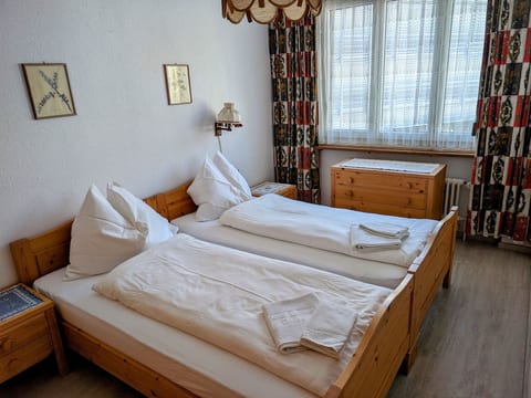 Regina Appartement/Fewo, Dusche oder Bad, WC 5½-Zimmerwohnung