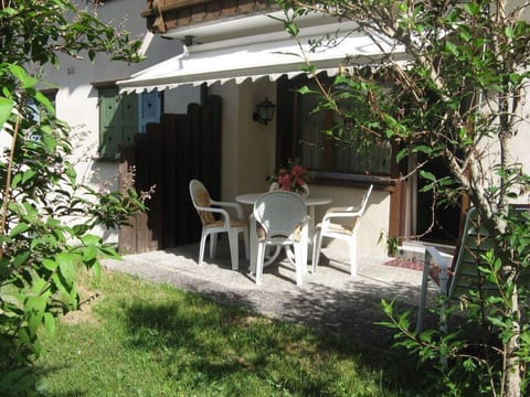 Am Bildweg (Stahel) Appartement/Fewo, Dusche oder Bad, WC 2½-Zimmerwohnung