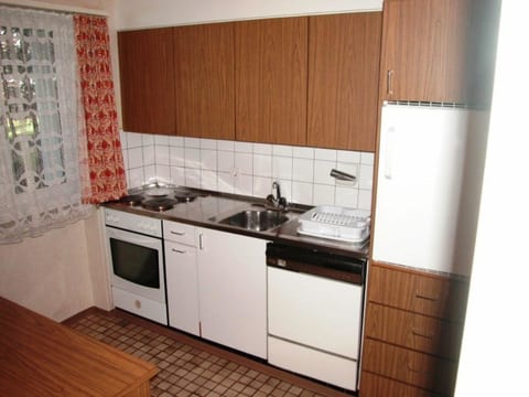 Kesch 1 Appartement/Fewo, Dusche oder Bad, WC 4½-Zimmerwohnung