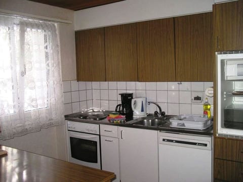 Kesch 1 Appartement/Fewo, Dusche oder Bad, WC 4½-Zimmerwohnung