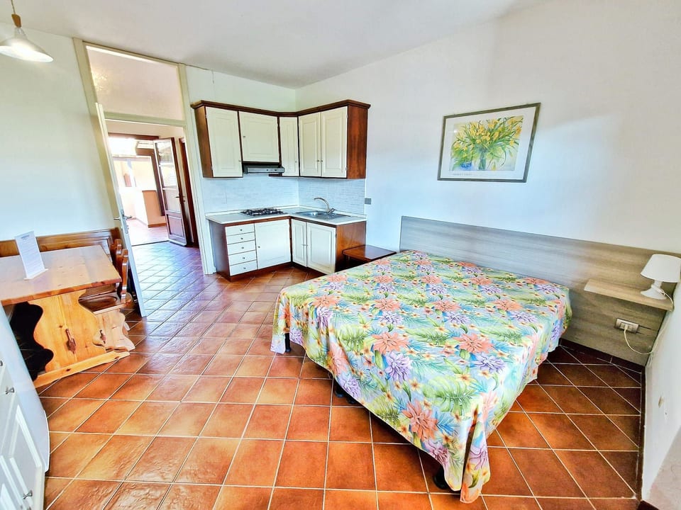 Bilo Letto Matrim, Etagenbett im Schlafzimmer - Spiaggia di Cavoli