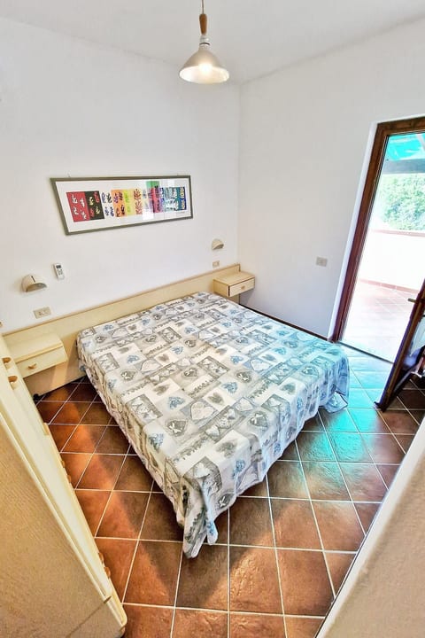 Zweizimmerwohnung mit Schlafzimmer mit Doppelbett und Schlafsofa