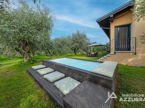 Villa i Roccoli, zwischen Olivenbäumen mit priva