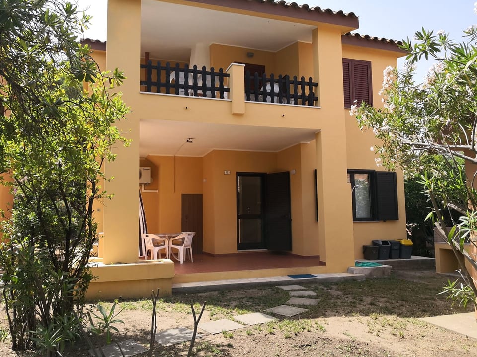 Renovated apartment just steps from the beach in Costa Rei - Costa Rei