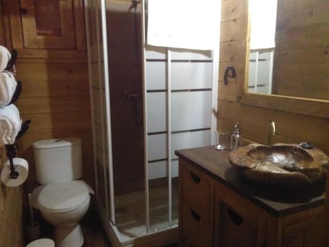 Gemütliches Ferienhaus in Almogía mit Garten