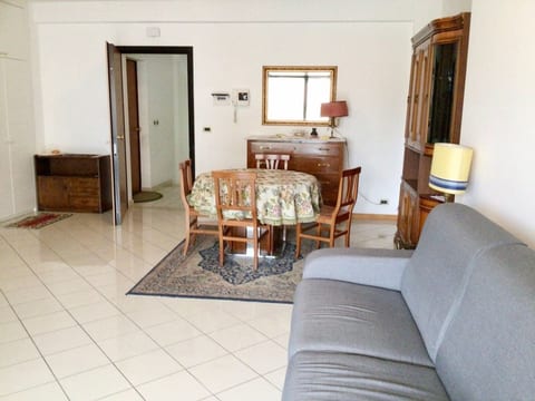 Appartement in Alba Adriatica mit Terrasse