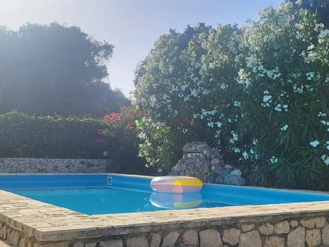 mit privatem Pool für 6 Personen