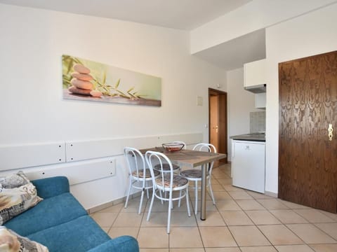 Wohnung mit gemeinschaftlichem Pool und Grill