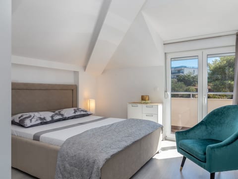 Moderne Ferienwohnung mit Gartennutzung, einem g