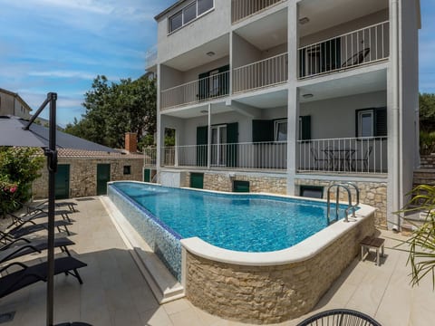 Villa Siks