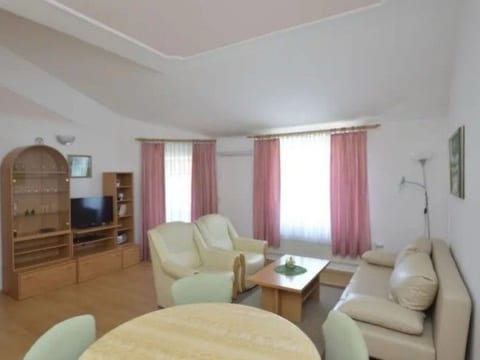 Ein Apartment im Ferienhaus Zweirosen