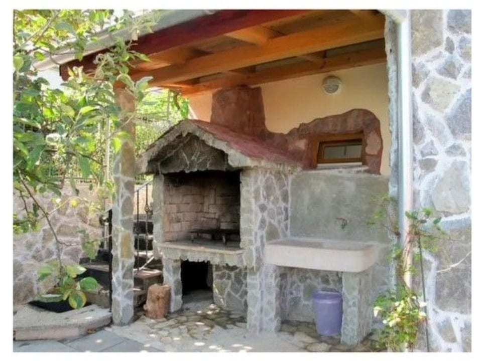 Ein Apartment im Ferienhaus Zweirosen - Fažana