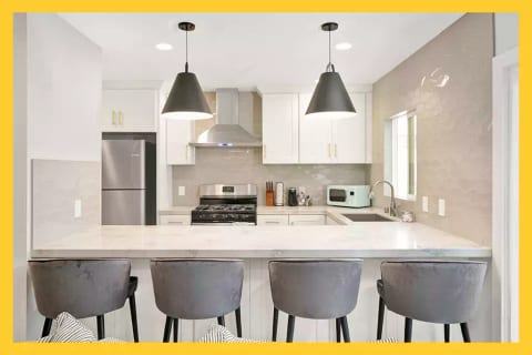 Full Size Kitchen with Island
