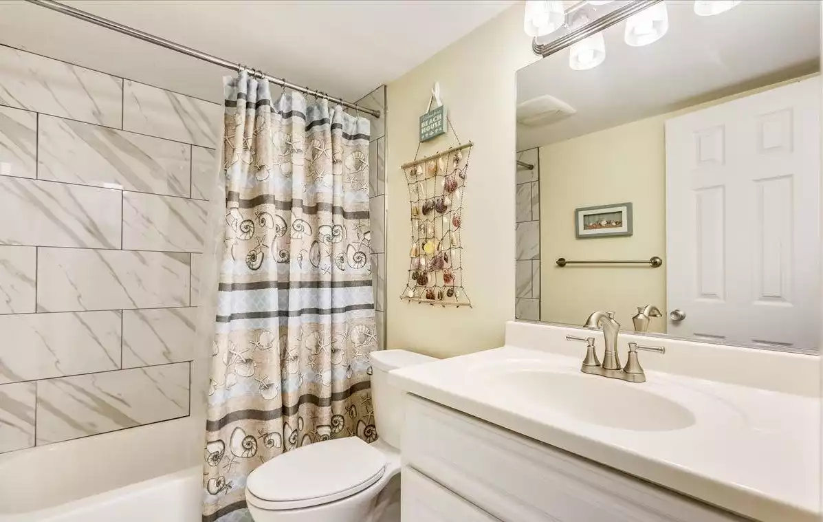 2nd BR Bath 2nd BR Bath - Atlantis 410 - Ocean City