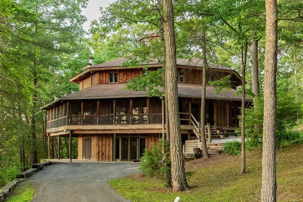 15 Bedroom, Private Mini golf, and pond 