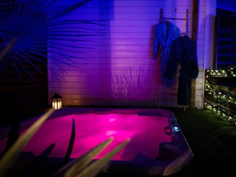 Villa Eden Bleu - Romantische Atmosphäre mit Jacuzzi 10 min vom Ozean entfernt