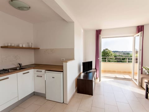 Wohnung in Monterol mit Terrasse und Garten