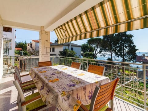 Geräumige Wohnung Lory mit Meerblick